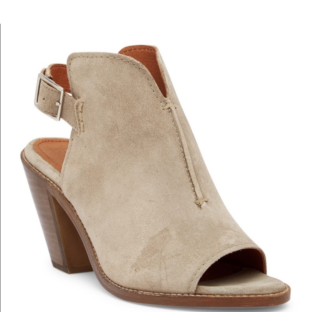 Frye Courtney Sling Block Heel Sandal NWOB